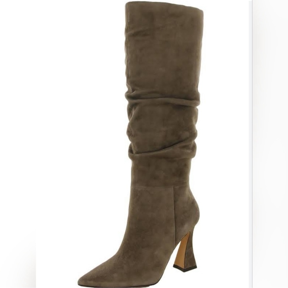 Vince Camuto Alinkay taupe suede boots